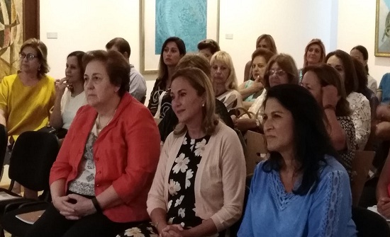 الاحتفال بإشهار قصة الأطفال "هيا تنشر الفرح"