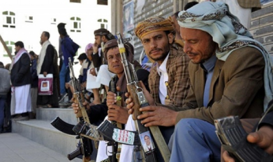 يمني يروي قصة جاره الحوثي الذي أصبح فجأة مليونير بعدما كان فقير!