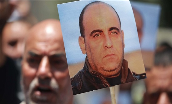 "الهيئة والحق" تصدران تقرير تقصي حقائق مشترك بشأن مقتل نزار بنات "الهيئة والحق" تصدران تقرير تقصي حقائق مشترك بشأن مقتل نزار بنات