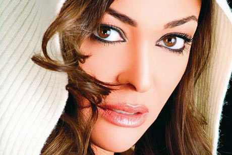 داليا البحيري تخشى على ابنتها من "الناموس"