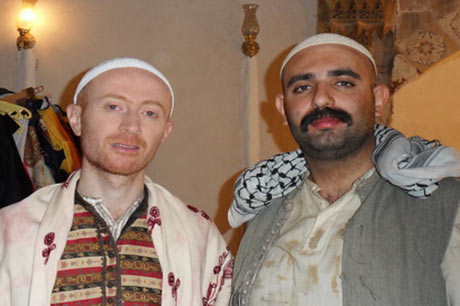 صحفي "جاسوسا" في باب الحارة 5 