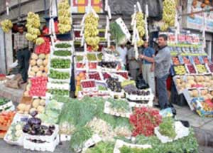 وزيرا الزراعة والصناعة يتفقدان السوق المركزي 