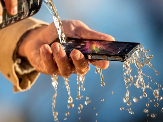 دعم هاتف iphone7 بخاصية مقاومة الماء والغبار دعم هاتف iphone7 بخاصية مقاومة الماء والغبار