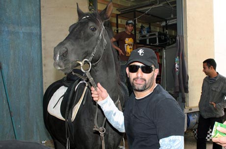 احمد السقا يقع في غرام فتاة ليل 