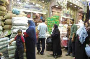 نقيب تجار المواد الغذائية : الإقبال على السلع الغذائية ينخفض 30 % نقيب تجار المواد الغذائية : الإقبال على السلع الغذائية ينخفض 30 %