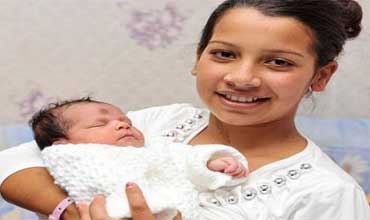طفلة بلغارية (11عاما) انجبت طفلتها الاولى