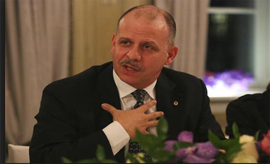 مندوبا عن الملك، الأمير فيصل يرعى الاحتفال الديني بذكرى المولد النبوي الشريف