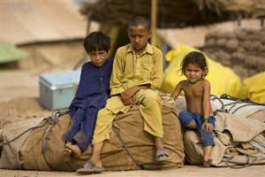 الأمراض تهدد ملايين الأطفال بباكستان   