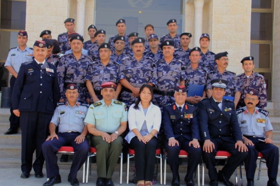 تخريج دورة التحقيق في أسباب الحريق الخاصة بمرتبات الدفاع المدني الفلسطيني تخريج دورة التحقيق في أسباب الحريق الخاصة بمرتبات الدفاع المدني الفلسطيني