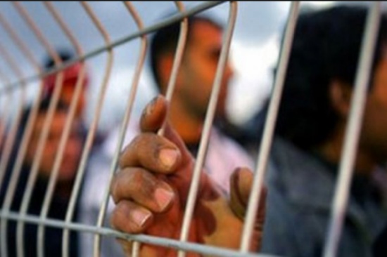 وقفة تضامنية في عمان مع الأسرى الفلسطينيين بالسجون الإسرائيلية