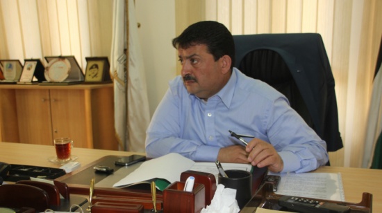 بحث المعوقات أمام الحركة التجارية بالسلط