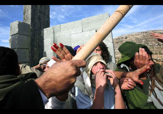 السلطة الفلسطينية أعادت لتل أبيب اكثر من 1250 إسرائيلياً دخلوا الضفة خلال عامين السلطة الفلسطينية أعادت لتل أبيب اكثر من 1250 إسرائيلياً دخلوا الضفة خلال عامين