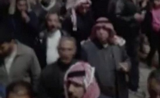 مسيرة في السلط احتجاجاًُ على رفع الاسعار مسيرة في السلط احتجاجاًُ على رفع الاسعار