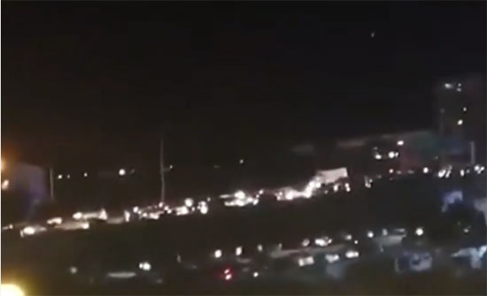 بالفيديو : معقل حزب الله .. مئات الهاربين من ضاحية بيروت الى الجنوب بسبب كورونا