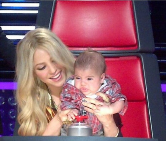 فيديو: ابن شاكيرا وبيكيه يحقق معجزة