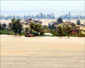 بيونغ يانغ تجلي الآلاف بسبب الفيضانات    