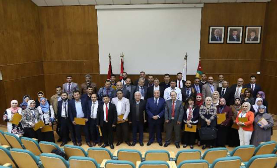 الجامعة الاردنية : مطالبات بتشريع قوانين لحماية المستهلك من التجارة الالكترونية الجامعة الاردنية : مطالبات بتشريع قوانين لحماية المستهلك من التجارة الالكترونية