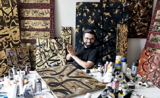 أميرة سعودية تشتري لوحتين من فنان تركي (صورة) أميرة سعودية تشتري لوحتين من فنان تركي (صورة)