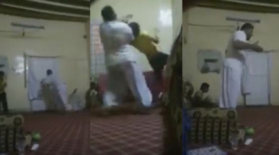 فيديو: أهلاوي يحتفل بالفوز بالدوري بطريقة جنونية كادت أن تسبب ضرر لأطفاله فيديو: أهلاوي يحتفل بالفوز بالدوري بطريقة جنونية كادت أن تسبب ضرر لأطفاله