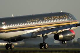 "الملكية" تُجدد اتفاقيتها مع شركة بوينغ لتدريب الطيارين "الملكية" تُجدد اتفاقيتها مع شركة بوينغ لتدريب الطيارين
