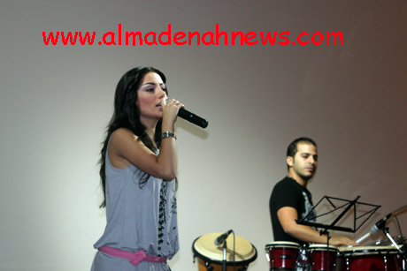 سابين عطا الله تألقت في خيمة JBC  كافيه 