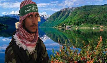 شهيد القسام الذي مات وسبابته مرفوعه ورائحة العطر تفوح من جسده 