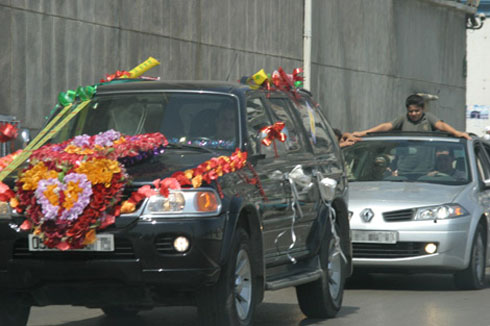 مواكب الافراح في الطفيلة.. ازعاجات وارباكات