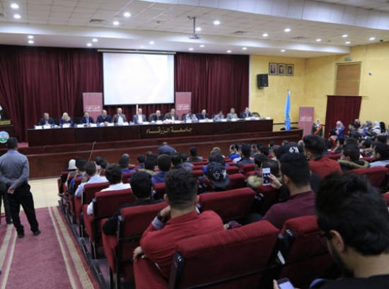 رئيس جامعة الزرقاء يلتقى الطلبة المستجدين رئيس جامعة الزرقاء يلتقى الطلبة المستجدين