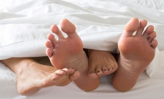 تمارس الجنس مع زوجها.. مقابل المال !! تمارس الجنس مع زوجها.. مقابل المال !!