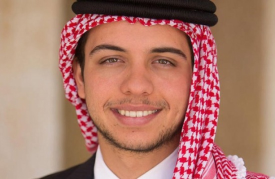 ولي العهد يتابع تمريناً عسكرياً