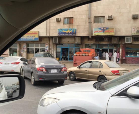 تحرير 500 مخالفة وقوف مزدوج في اربد