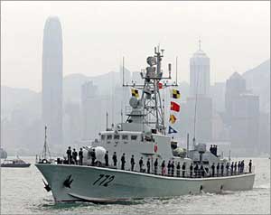 الصين تعلن اجراء مناورة بحرية قبل استعراض امريكا لقوتها