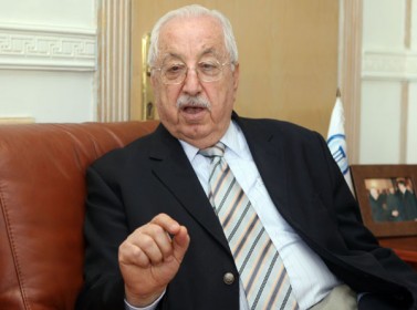 الجنسية الأمريكية تحرم مروان كمال من كرسي الأعيان الجنسية الأمريكية تحرم مروان كمال من كرسي الأعيان