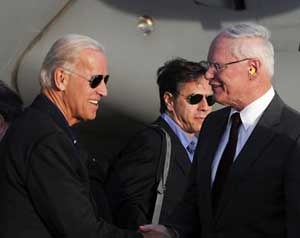 بايدن يشرف على سحب القوات  