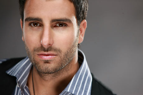 طوني قطان يحي عيد الفطر في قرية حداد السياحية بجنين 