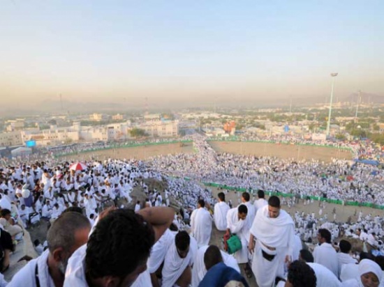 796.581 حاجاً يصلون السعودية 796.581 حاجاً يصلون السعودية