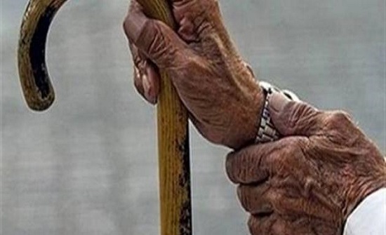 مختصون يدعون لمراقبة السياسات العامة لضمان عدم إقصاء كبار السن اقتصاديا واجتماعيا