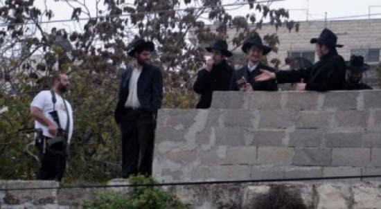مستوطنون متطرفون يستولون على مبنى بالقدس مستوطنون متطرفون يستولون على مبنى بالقدس