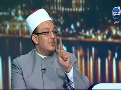 الداعية المصري الملقب بـ”خطيب التحرير” يسخر من صحيح بخاري الداعية المصري الملقب بـ”خطيب التحرير” يسخر من صحيح بخاري