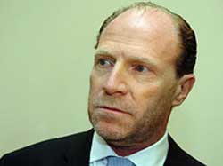 مسؤولون إسرائيليون تلقوا رشاوى بمبالغ طائلة من ملياردير نمساوي 