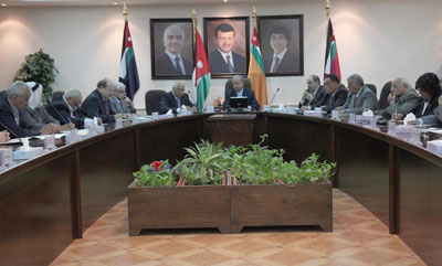 وزير الداخلية يؤكد حرص الحكومة على إجراء الإنتخابات النيابية بموعدها