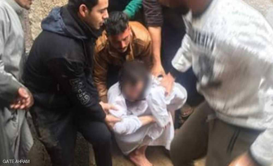 احتجزته والدته 10 سنوات.. قصة "مخيفة" لشاب مصري احتجزته والدته 10 سنوات.. قصة "مخيفة" لشاب مصري