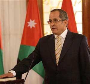 الاردن يدين دعوة قس اميركي احراق نسخ من القران الكريم 