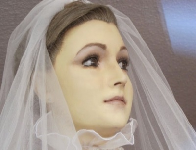 بالفيديو.. أسطورة العروس.. الجثة!