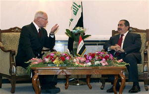 العراق سيدفع تعويضات لامريكيين تعرضوا لمعاملة سيئة في عهد صدام