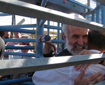 إطلاق أقدم أسير من نواب حماس 