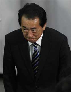 تنافس كان وأوزاوا على زعامة الحزب الحاكم في اليابان