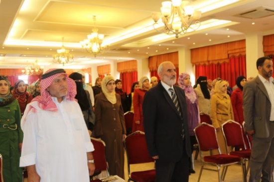 700 معلم ومعلمة في فرع عمان يؤدون قسم الانتساب للنقابة " صور "