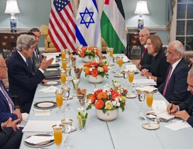 إسرائيل تحتج لدى أمريكا بادعاء تسريب الفلسطينيين معلومات من المفاوضات