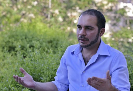 الأمير علي يدعو بلاتر للتنحي فورا الأمير علي يدعو بلاتر للتنحي فورا